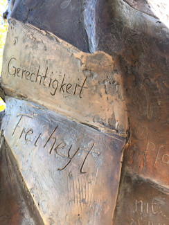 die wesentlichen Forderungen