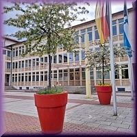 Tribüne auf dem Rathausplatz